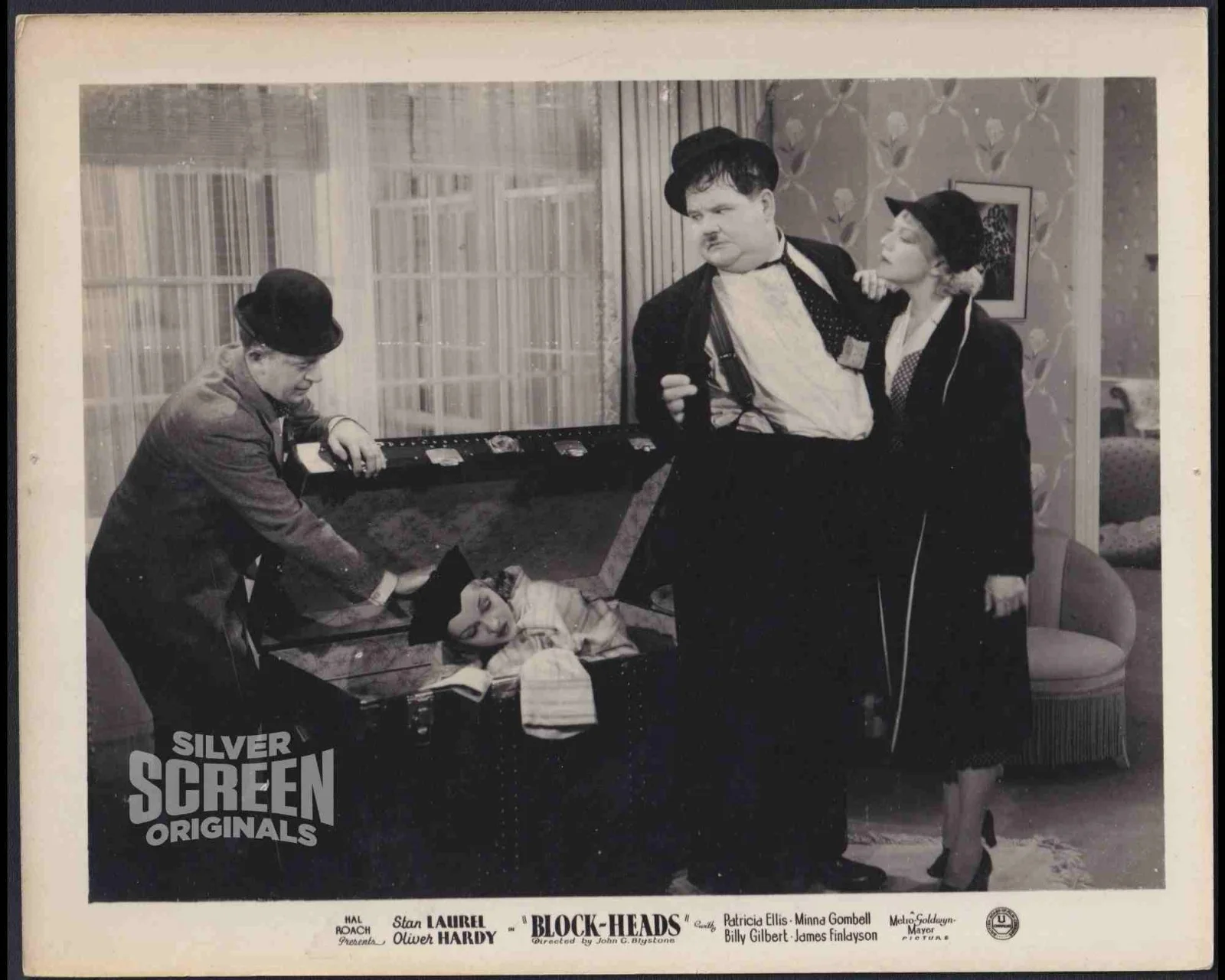 Block Heads 2x ORIGINAL UK FOH Lobby Cards Stan Laurel Oliver Hardy 1938, изображение 2