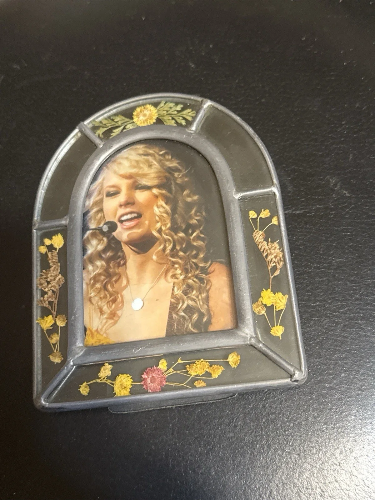 Beautiful photo of Taylor Swift, image 3