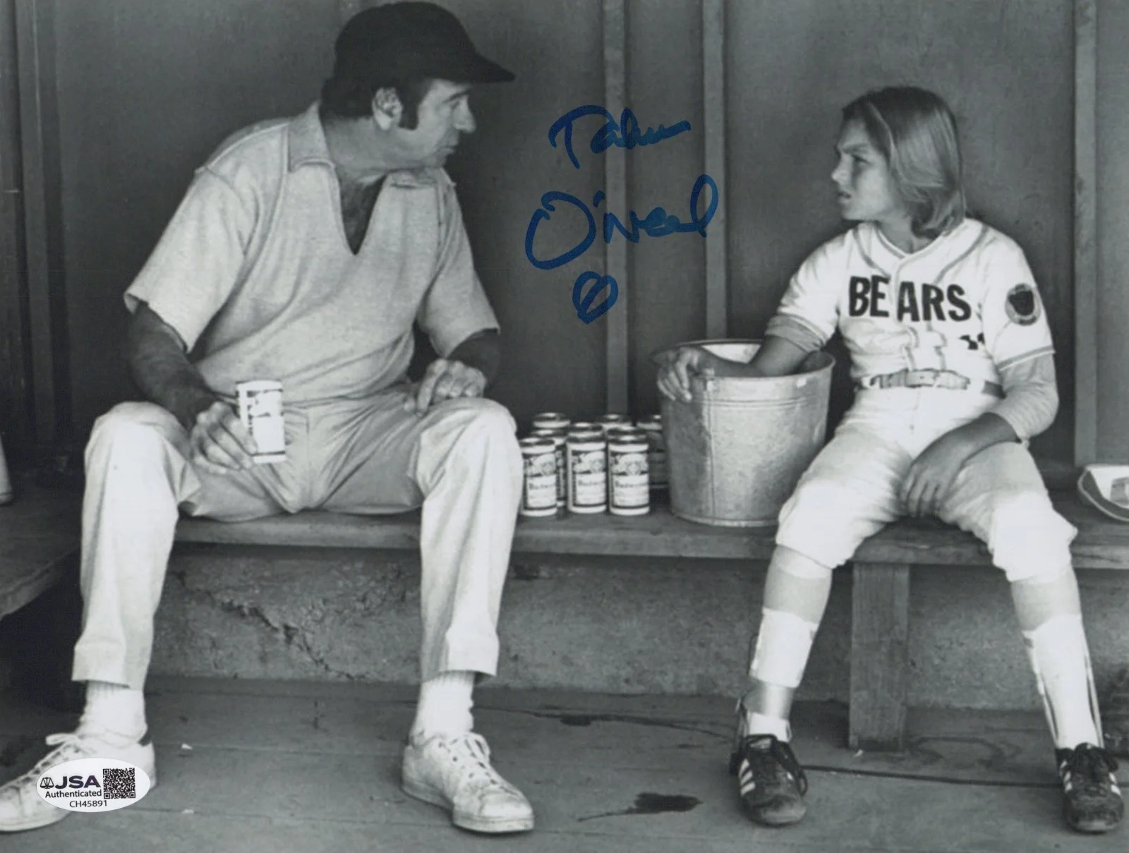 TATUM O'NEIL — TATUM O'NEIL Signed THE BAD NEWS BEARS 8x10 Photo AMANDA Autograph JSA CERT