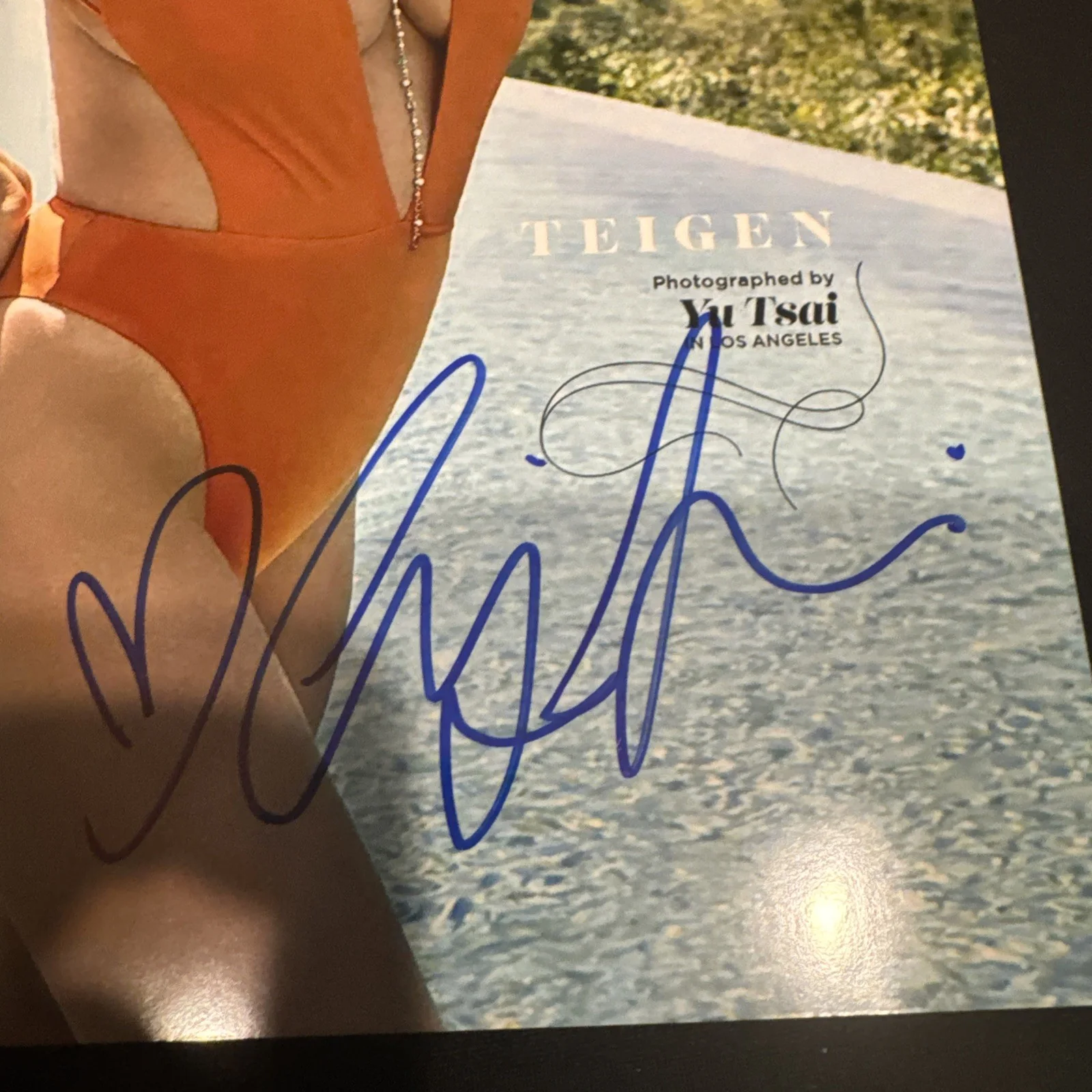 CHRISSY TEIGEN signed (SPORTS ILLUSTRATED) Model 8X10 photo JSA COA, image 3