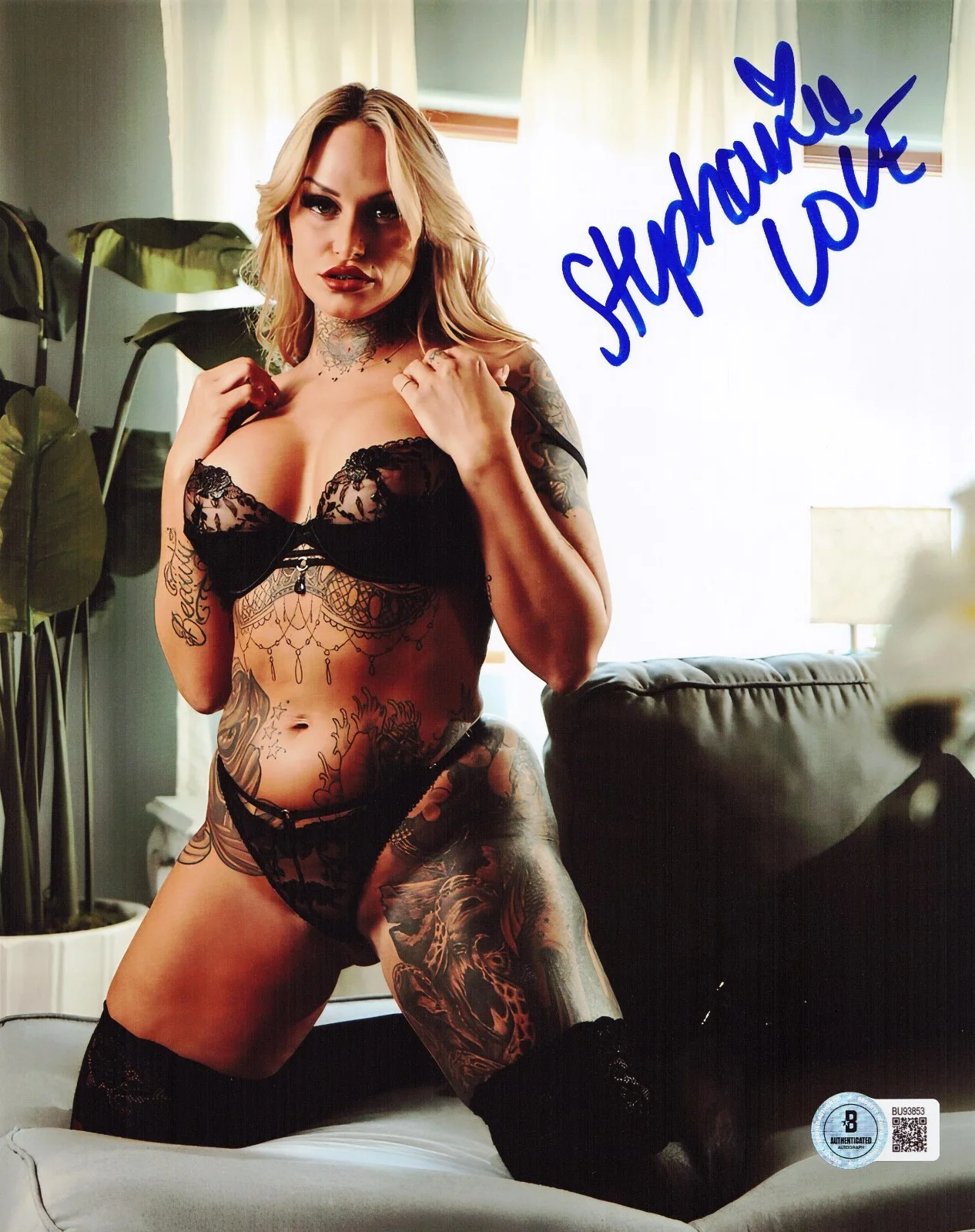 Stephanie Love — Hot Sexy Stephanie Love Signed 8x10 Photo Adult Star Authentic Autograph Beckett