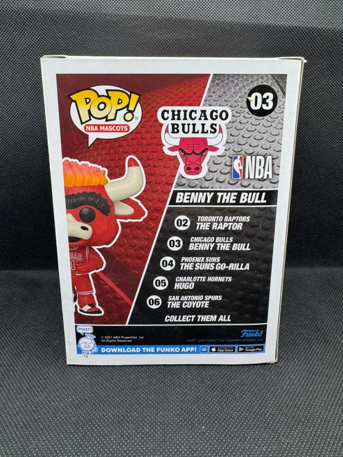 JAVONTE GREEN — JAVONTE GREEN signed auto BENNY THE BULL FUNKO POP FIGURE #03 w/ COA PSA 3T37421, изображение 4