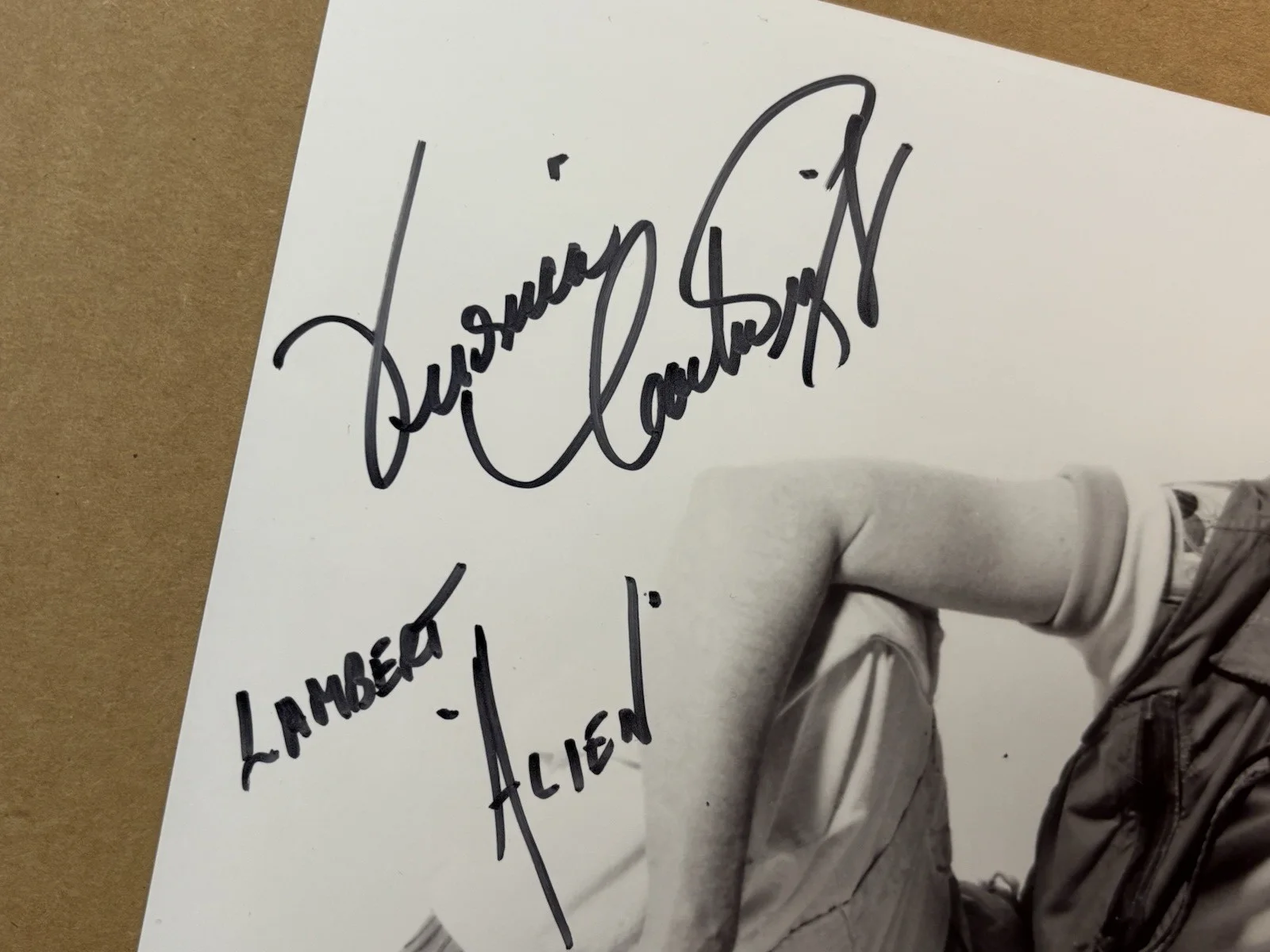 VERONICA CARTWRIGHT — VERONICA CARTWRIGHT SIGNED PHOTO FROM CLASSIC FILM "ALIEN" AS 'LAMBERT', image 5