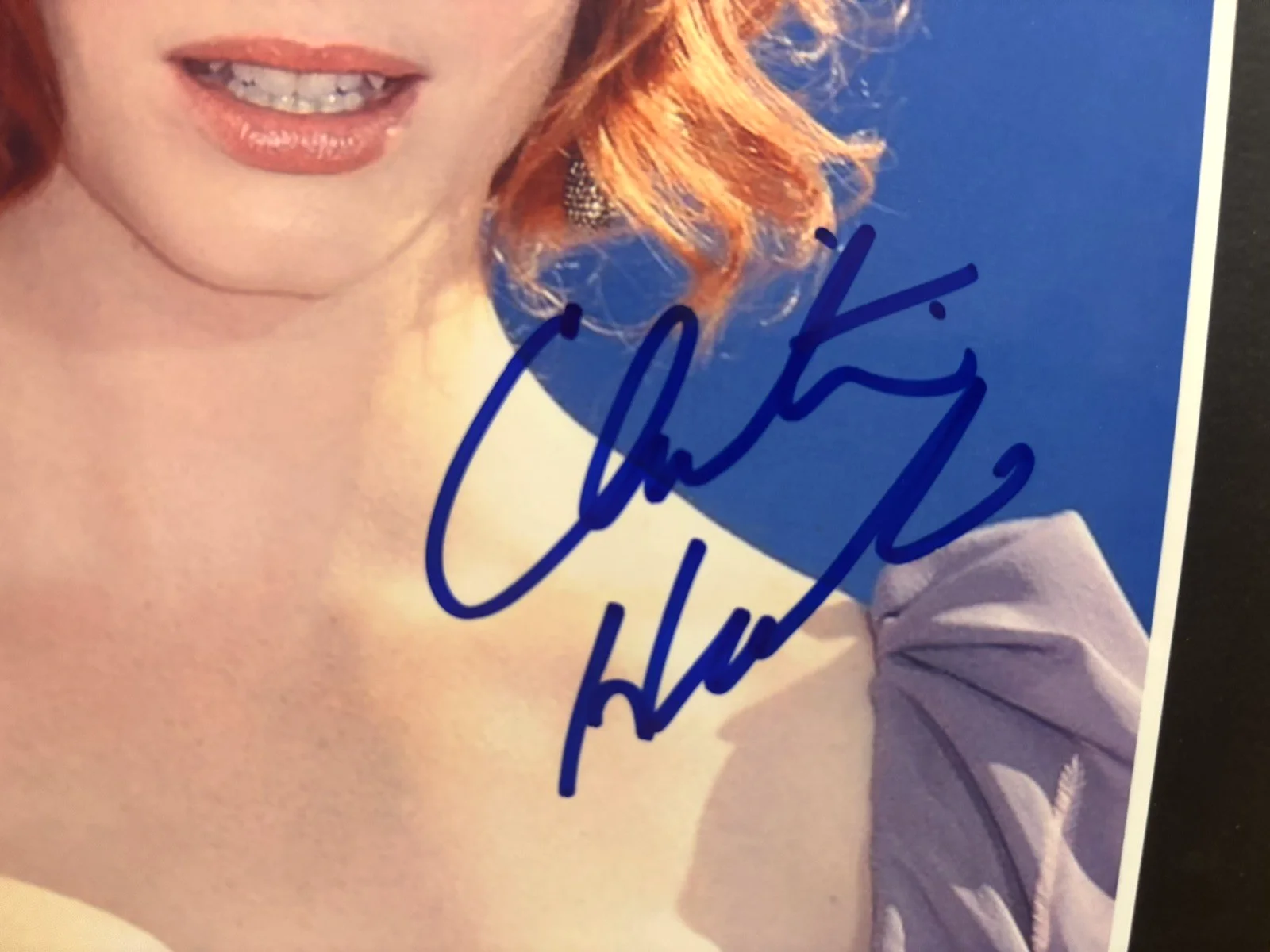 CHRISTINE HENDRICKS — CHRISTINE HENDRICKS SIGNED PHOTO -BEAUTIFUL -STARRED IN "MAD MEN" CERT GA, image 2