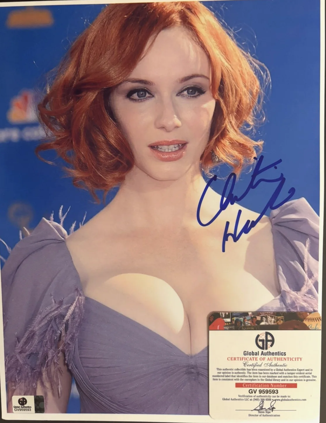 CHRISTINE HENDRICKS — CHRISTINE HENDRICKS SIGNED PHOTO -BEAUTIFUL -STARRED IN "MAD MEN" CERT GA, image 3