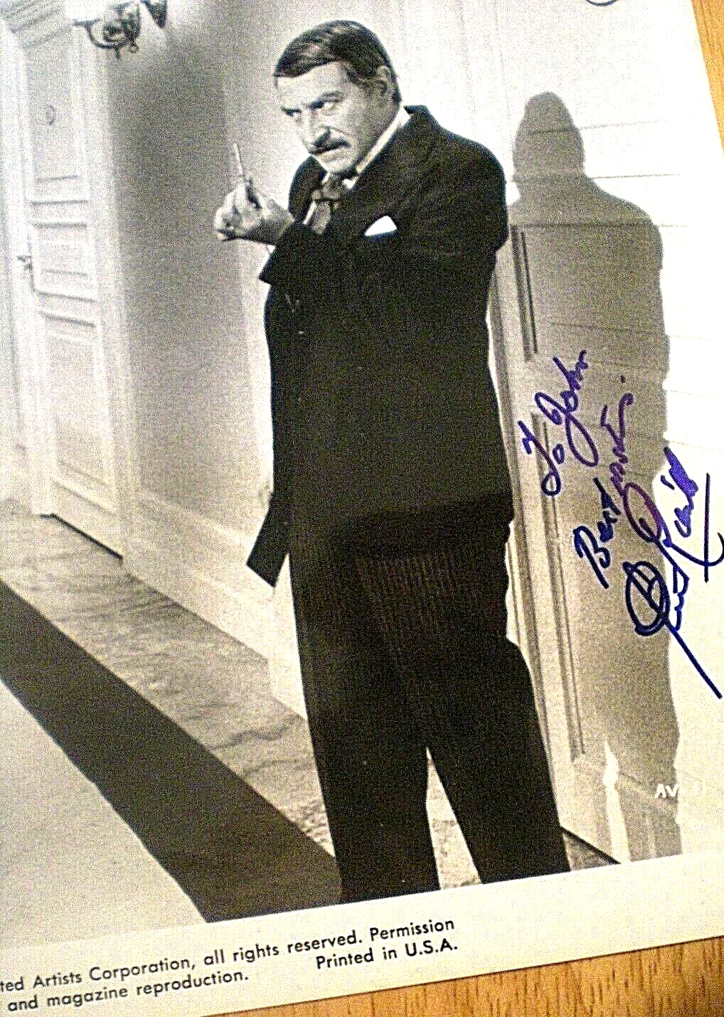 CLIVE REVILL — CLIVE REVILL SIGNED PHOTO VINTAGE BILLY WILDER'S FILM "AVANTI", изображение 2