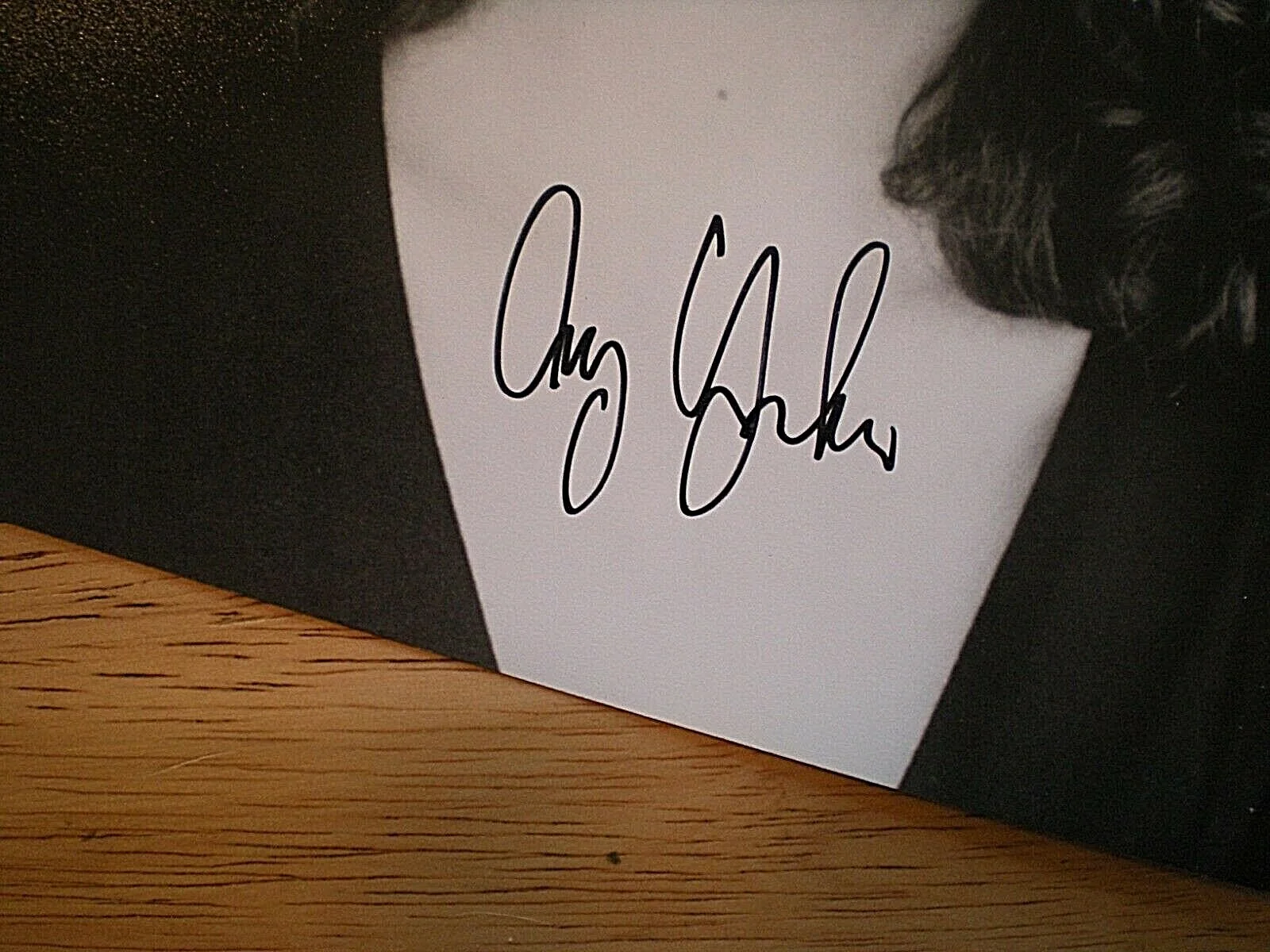 AMY YASBECK — HAND SIGNED PHOTO AMY YASBECK " PRETTY WOMAN" WITH JULIA ROBERTS, изображение 3