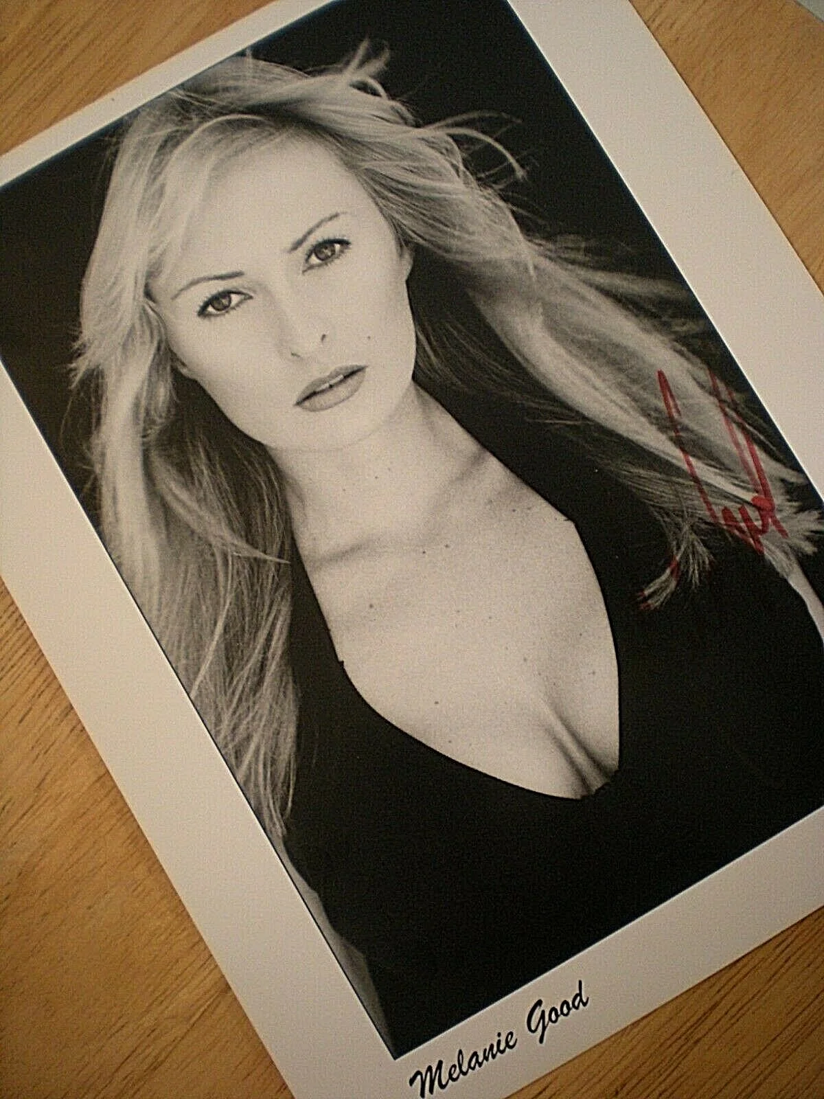 MELANIE GOOD — SIGNED PHOTO MELANIE GOOD CO-STARRED IN 'PRIVATE PARTS' --HOWARD STERN, изображение 2