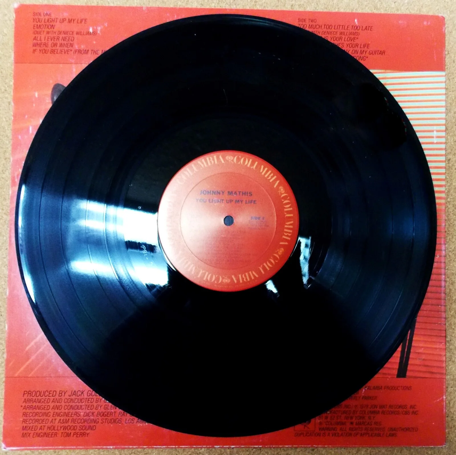JONNY MATTHIS — SIGNED JOHNNY MATHIS ALBUM COVER " YOU LIGHTT UP MY LIFE " W/ VINYL, изображение 4