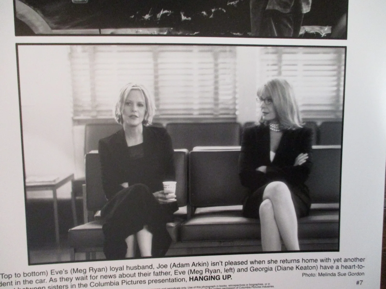 Meg Ryan/Diane Keaton/Adam Arkin(HANGING UP)2000 8 x 10 Black/White Press Photo, изображение 2