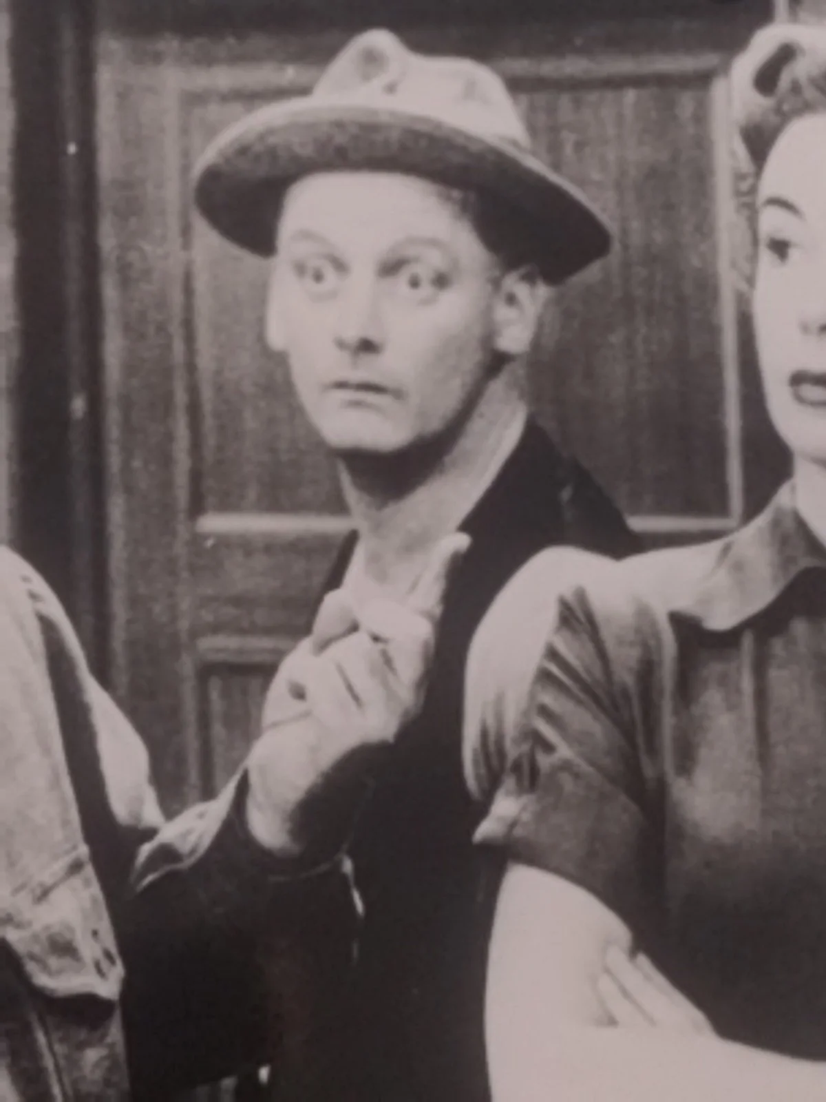 art Carney, Audrey Meadows, Joyce Randolph — Signed Honeymooners Cast Photo Carney, Meadows, Randolph Autograph Vintage TV, image 4