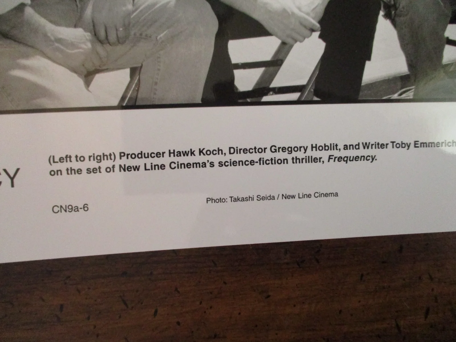 Hawk Koch/Gregory Hoblit/Tony Emmerich(FREQUENCY)2000 10 x 8 B & W Press Photo, изображение 3
