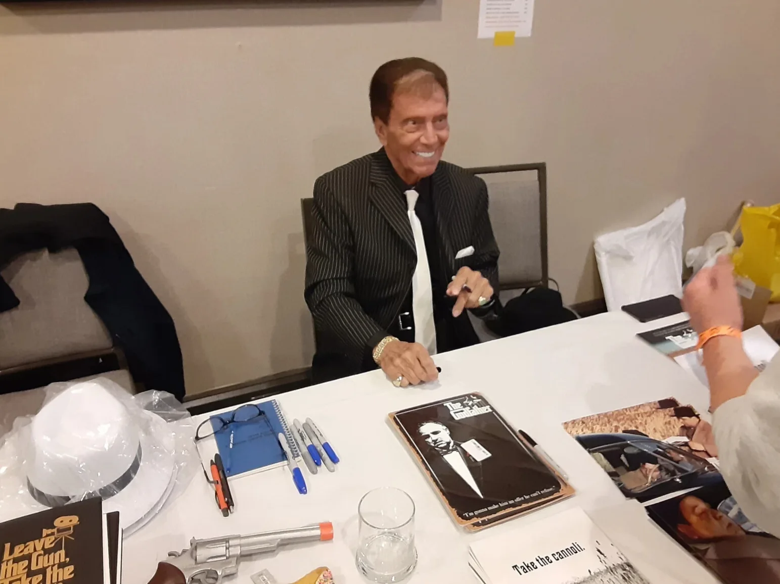 John Martino — Godfather Paulie John Martino Hand signed JSA * Leave The Gun Take the Cannoli, изображение 3