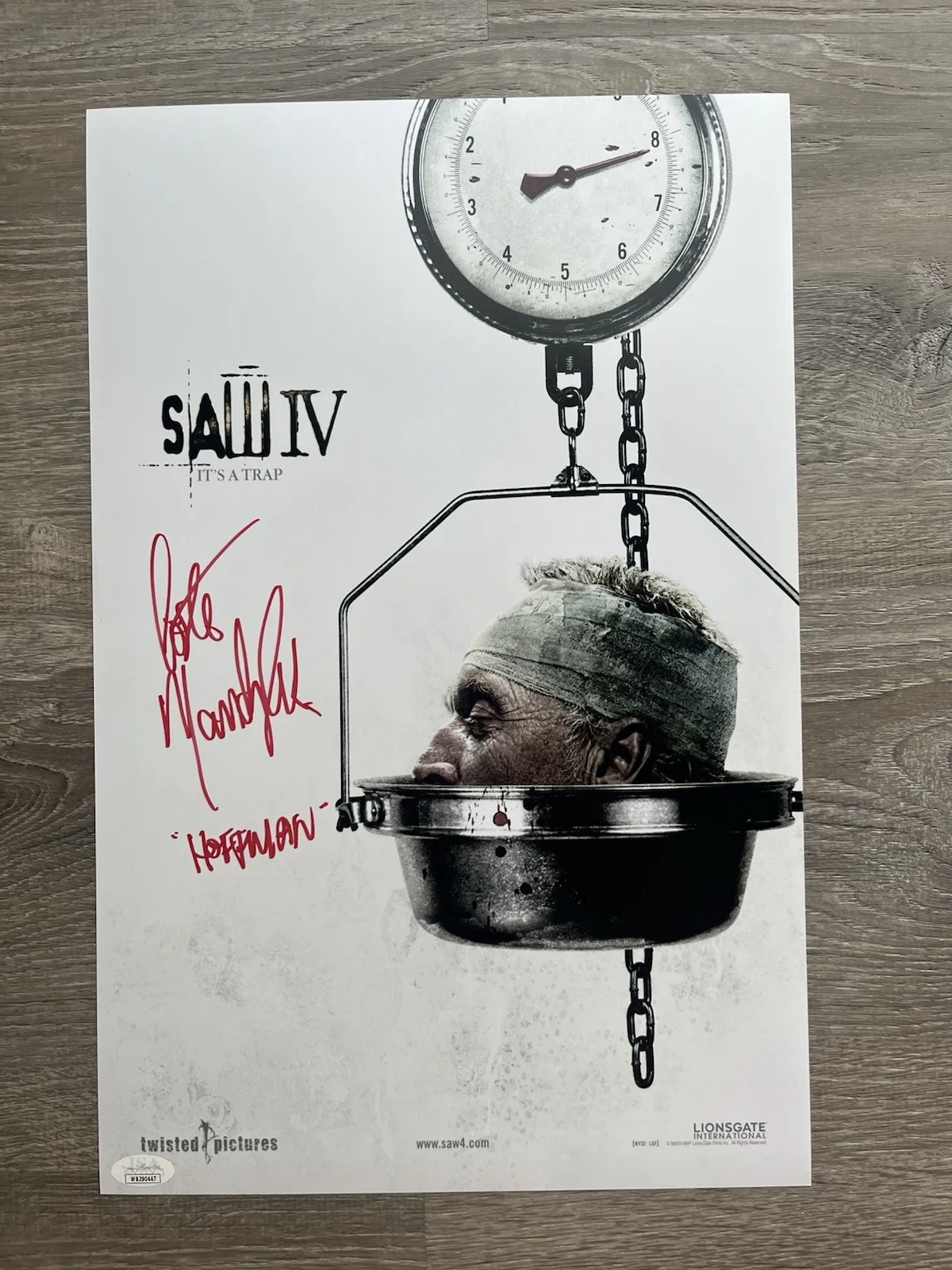 Costas Mandylor — Costas Mandylor Signed Saw IV 11x17 Photo JSA COA Detective Hoffman Jigsaw, изображение 2