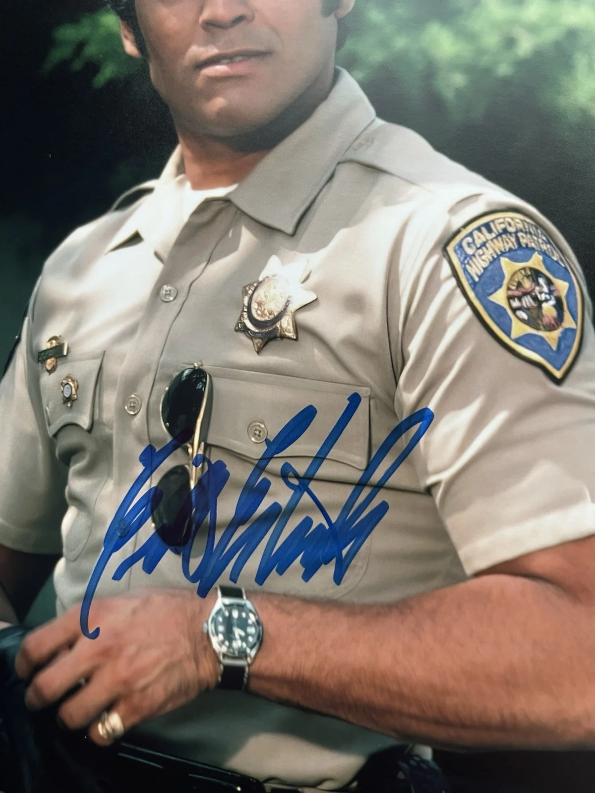 Erik Estrada — Erik Estrada Signed Ponch 8x10 Photo Beckett COA Chips, image 3