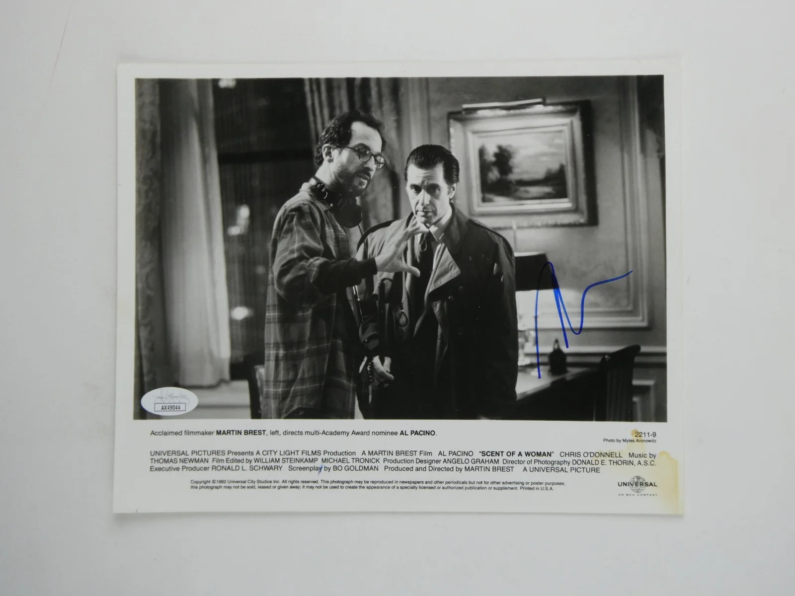 Martin Brest — Martin Brest Signed B&W 8x10 Promo Scent Of A Women Filmmaker JSA COA, изображение 2