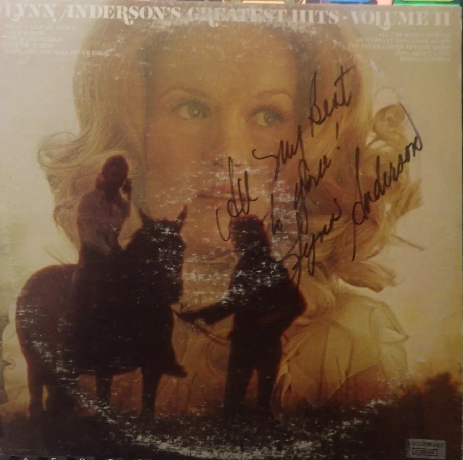 Lynn Anderson — Lynn Anderson Signed Outlaw Album W/ Vinyl Autograph with HOLOGRAPHIC COA
