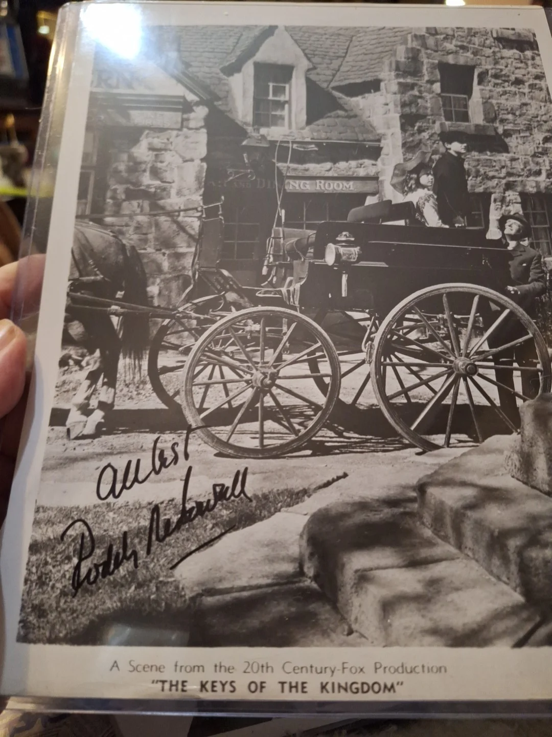 roddy mcdowell — Roddy McDowell Signed 1944 Studio Promotional 8x10 B/W Photo CAS COA, image 2