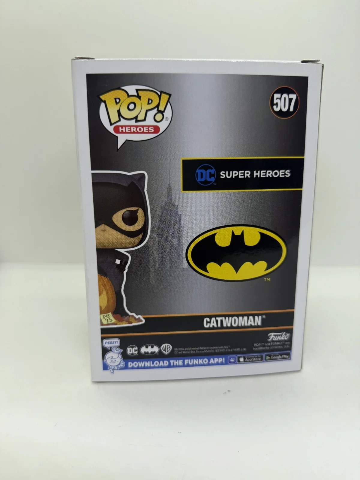 halle berry — Halle Berry Signed Catwoman Funko Pop #507 SWAU, image 4