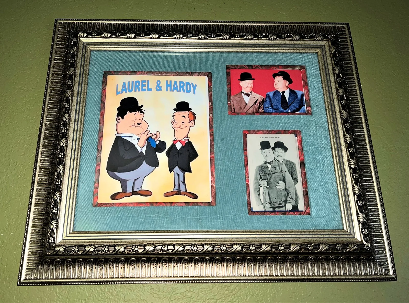 Rare Stan Laurel Oliver Hardy Autograph Signed 40'/50's Artvue Post Card Display, изображение 3