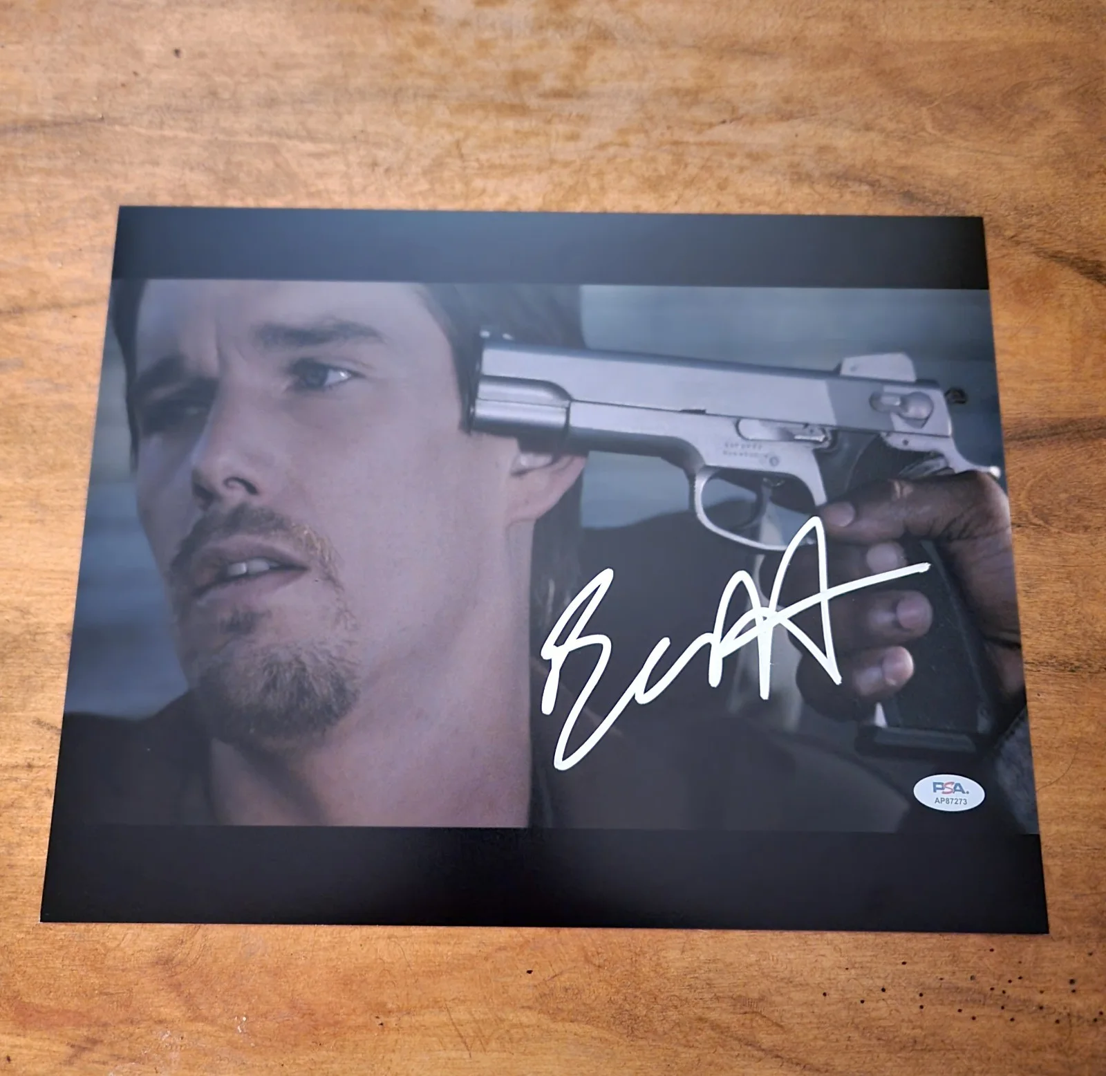 Ethan Hawke — Ethan Hawke signed 11x14 photo autograph PSA DNA COA Training Day AP87273