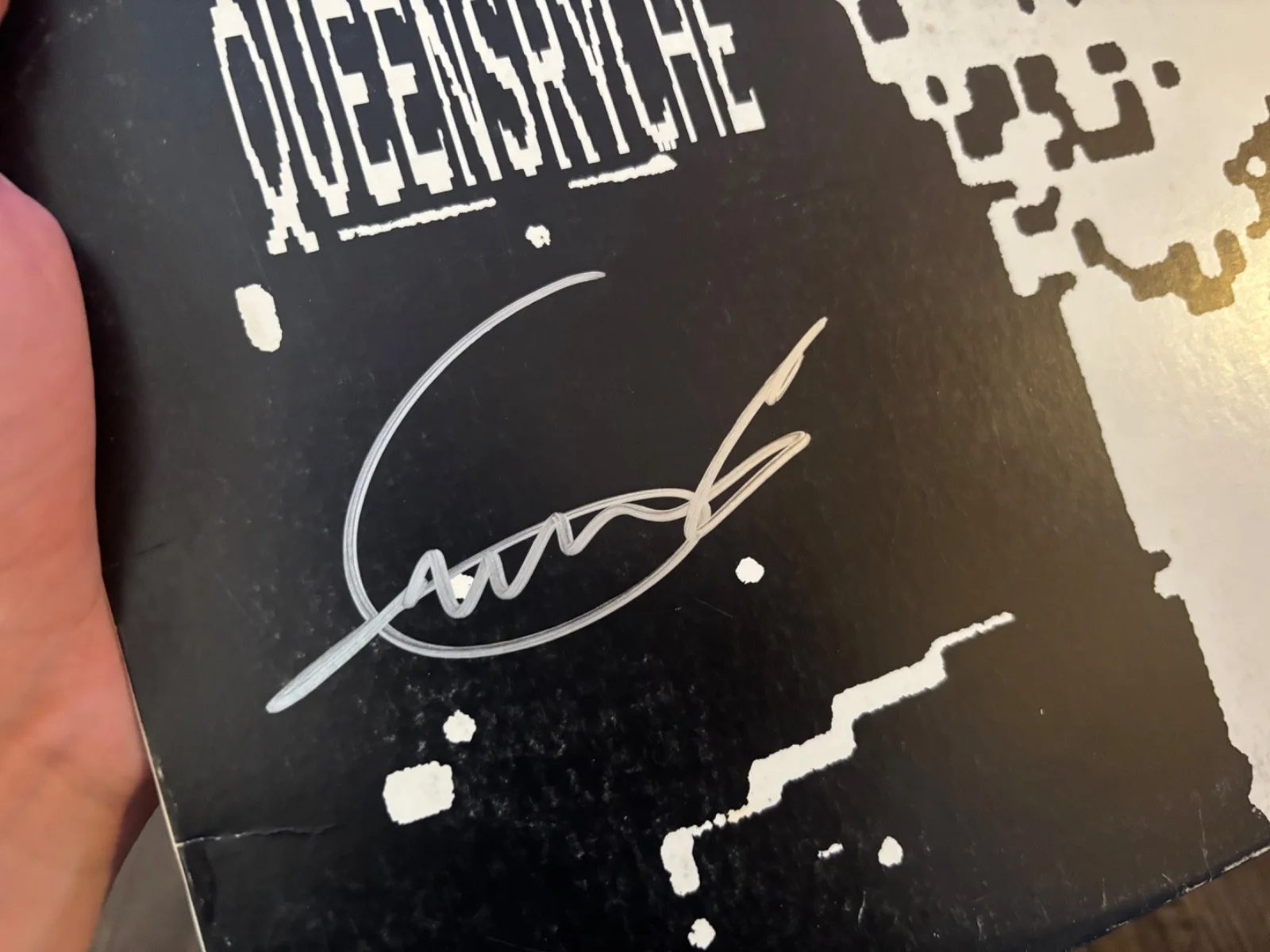 QUEENSYRCHE SIGNED AUTOGRAPHED LP VINYL GEOFF TATE EXTREMELY RARE DIGITAL PROMO, изображение 2