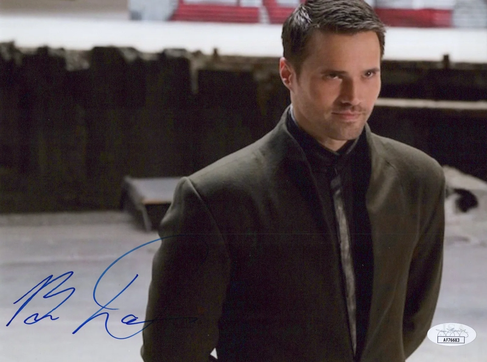 BRETT DALTON — BRETT DALTON Authentic Hand-Signed "AGENTS OF S.H.I.E.L.D." 8x10 Photo (JSA COA)
