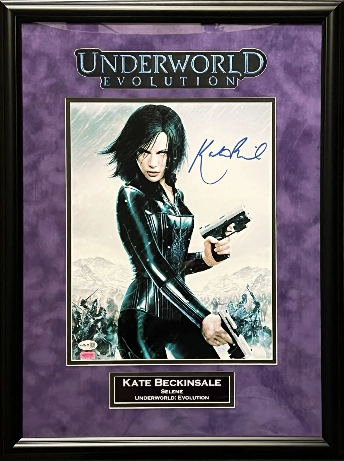 Kate Beckinsale — Kate Beckinsale autographed signed suede framed 11x14 Underworld Selene JSA COA