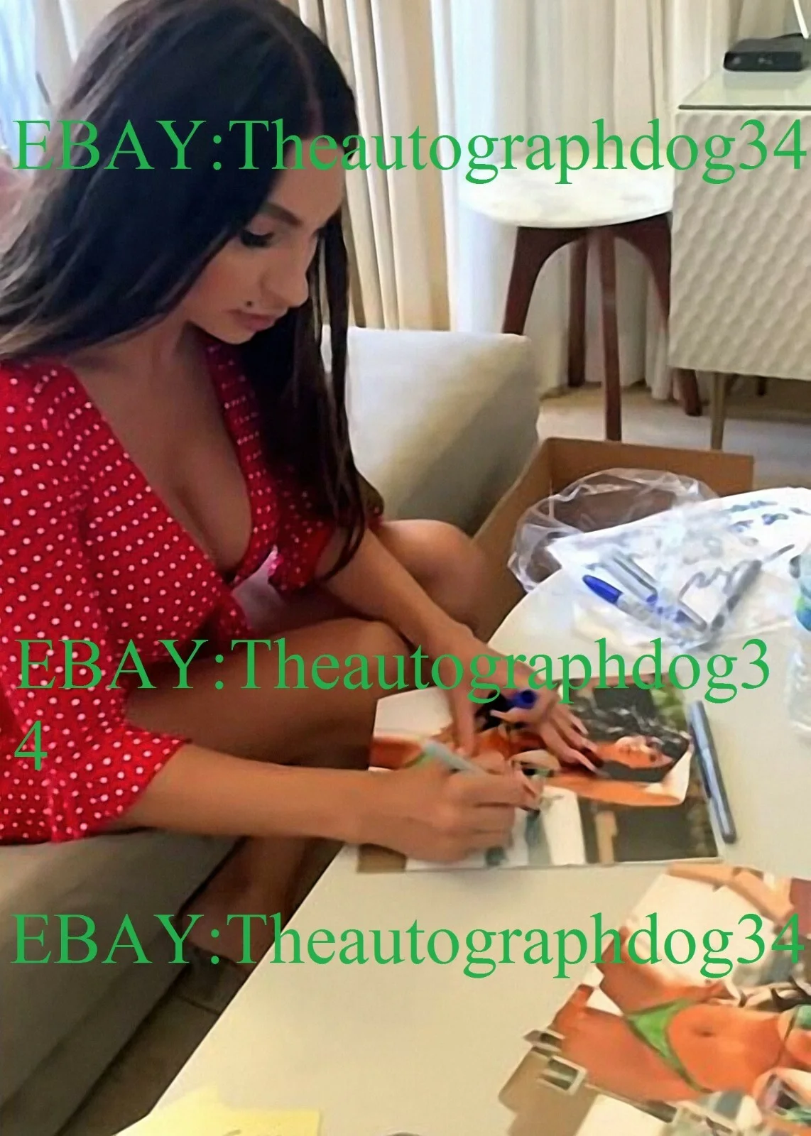 IRYNA IVANOVA Authentic Hand-Signed "SEXY Playboy AUG-2011" 8x10 Photo (JSA COA), изображение 3