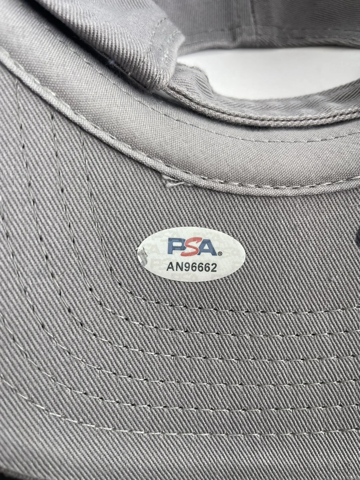 Steve Carrell — Steve Carell Signed Autographed The Office Hat Psa/Dna Coa Michael Scott, image 4