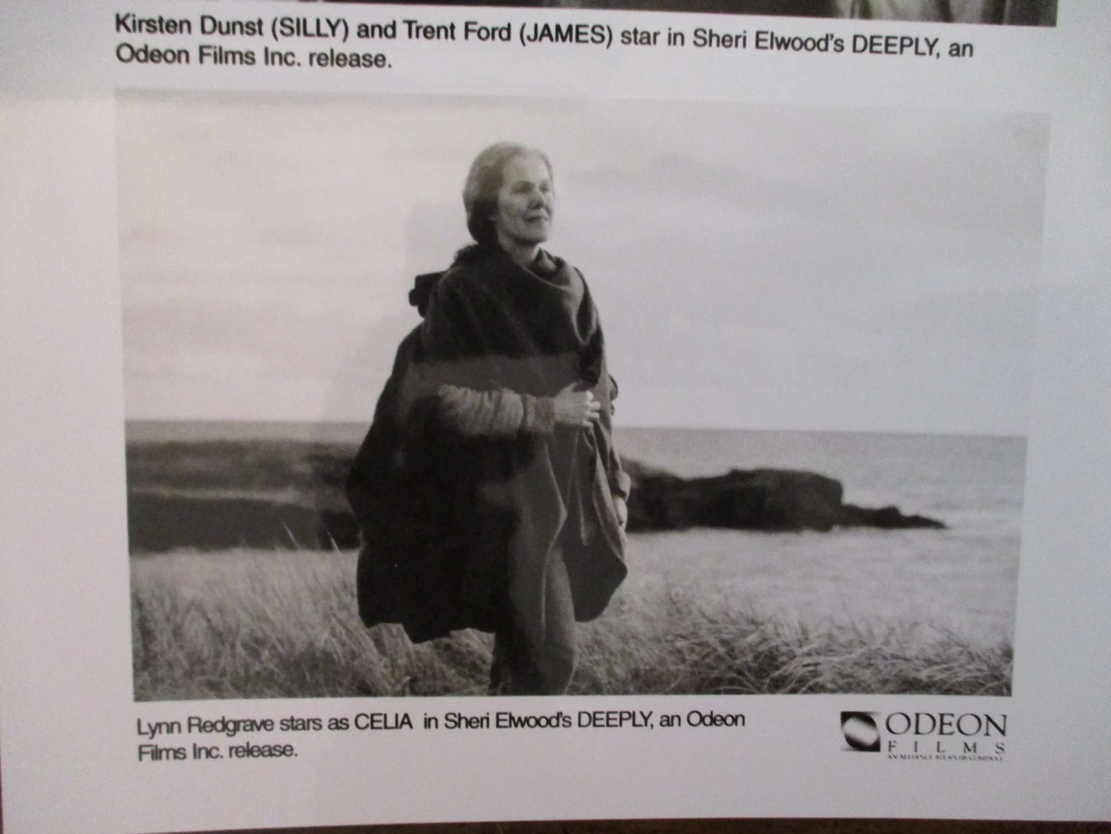 Kirsten Dunst/Lynn Redgrave/Trent Ford("DEEPLY")2000 8 x 10 Black & White Photo, изображение 3