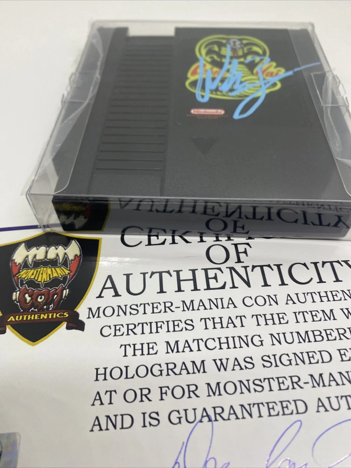William Zabka — William Zabka Karate Kid Signed Cobra Kai Custom Game Cartridge MMC COA, изображение 2