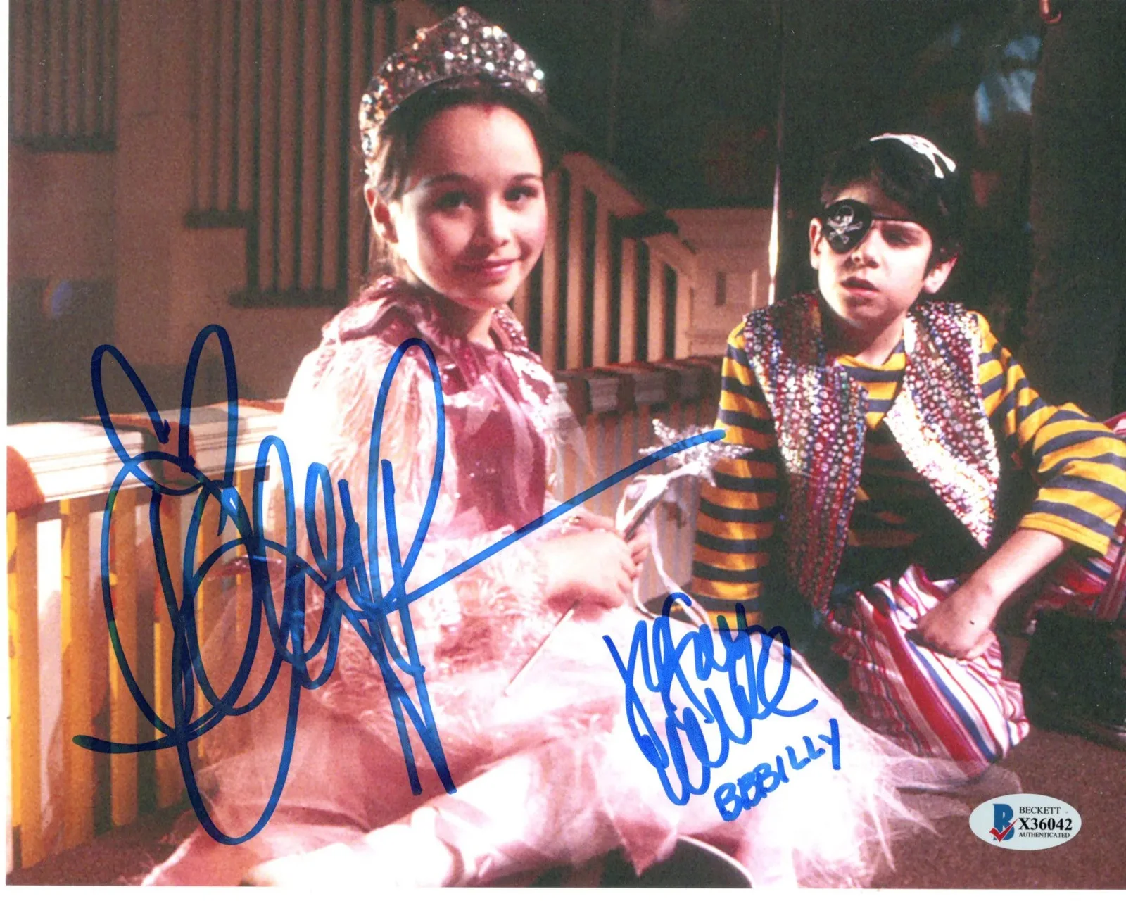 Danielle Harris & Jeffrey Landman — Danielle Harris & Jeffrey Landman signed 8x10 Photo Beckett Authentication