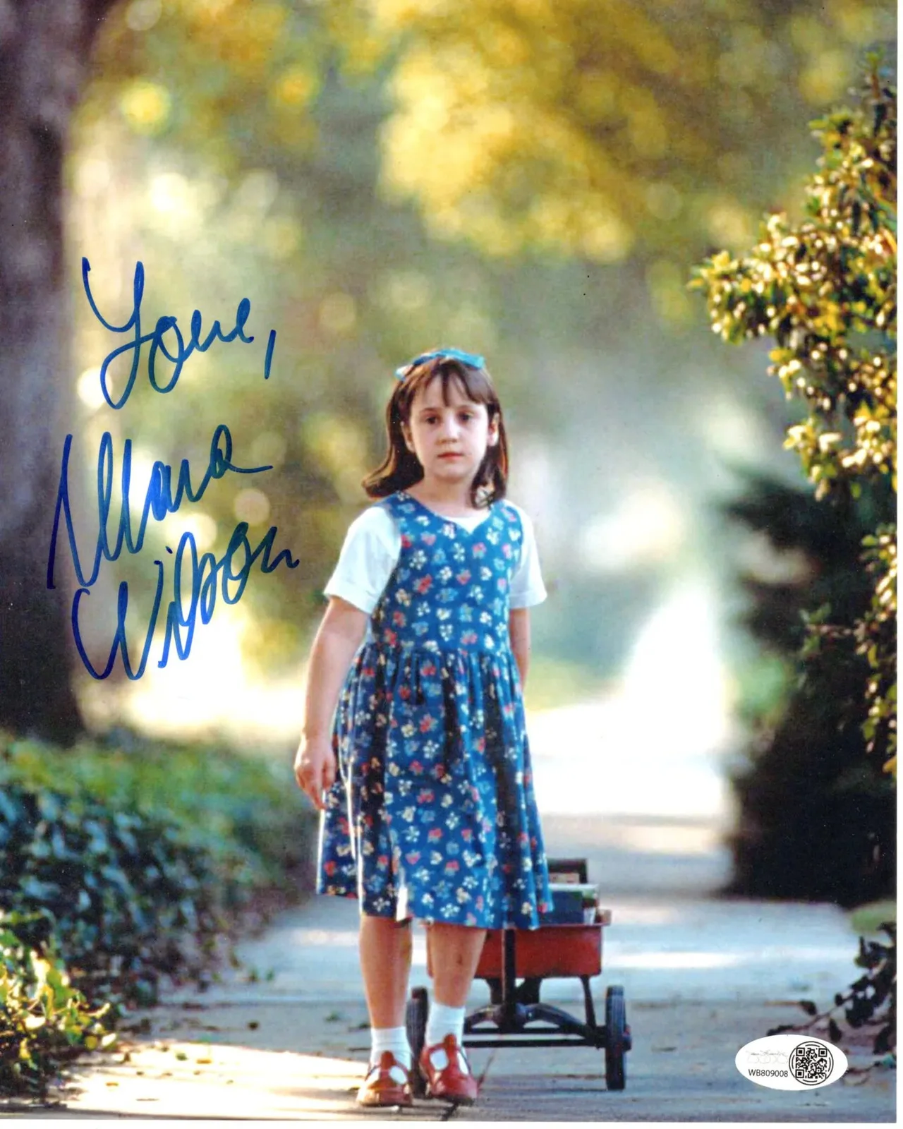 Mara Wilson — Mara Wilson signed 8x10 Photo Matilda JSA Authentication