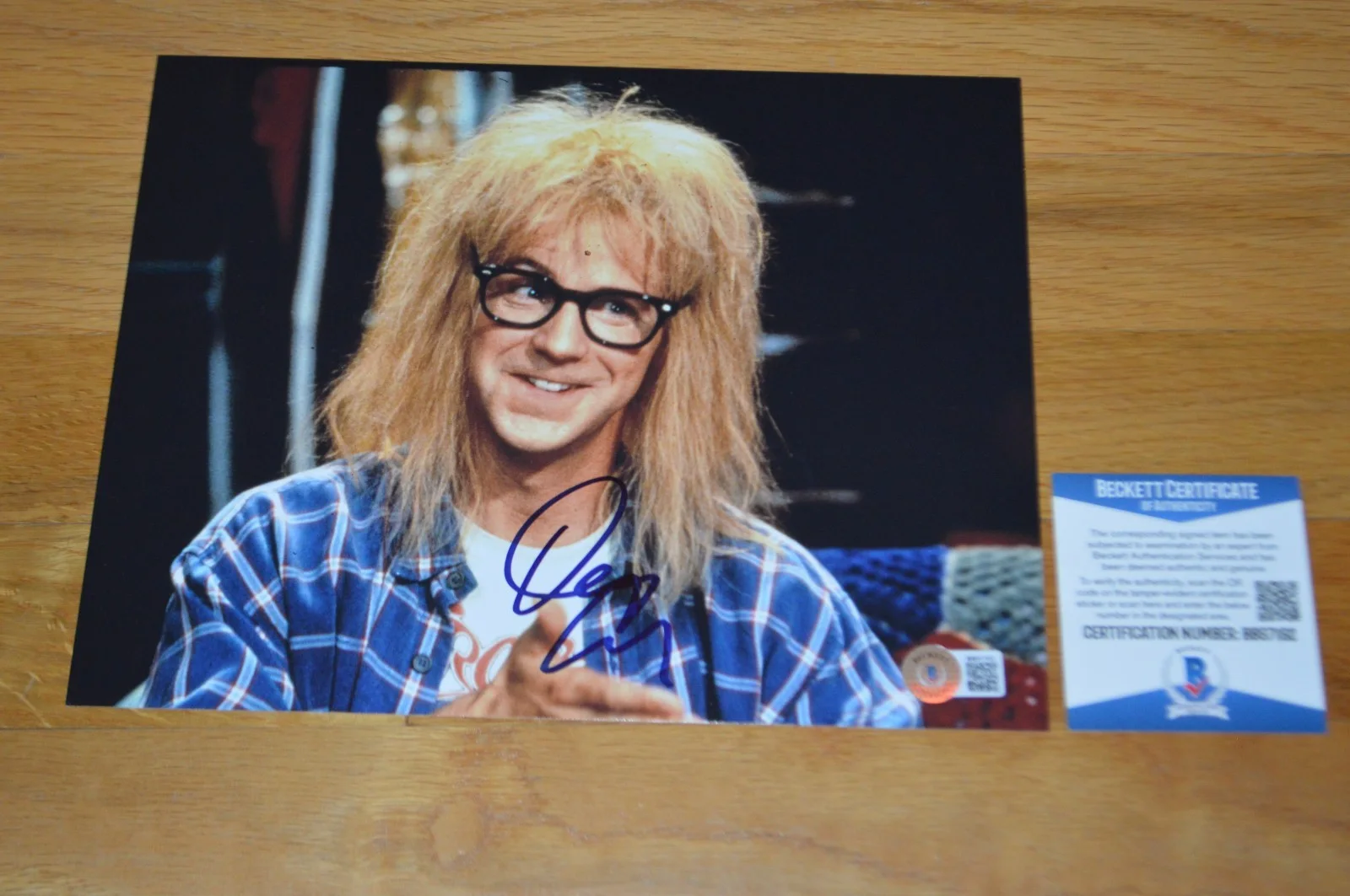 Dana Carvey — Dana Carvey Autographed "Waynes World" 8x10 Photo with Beckett COA, изображение 4