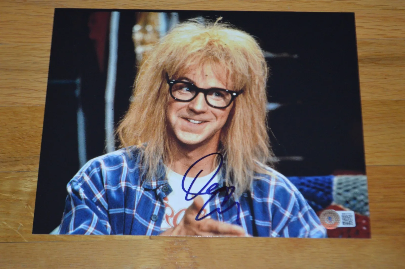 Dana Carvey — Dana Carvey Autographed "Waynes World" 8x10 Photo with Beckett COA, изображение 5