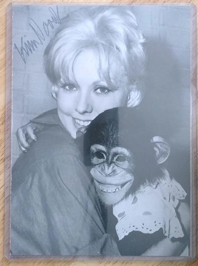 KIM NOVAK — KIM NOVAK SIGNED AUTOGRAPHED 5x7'' PHOTO