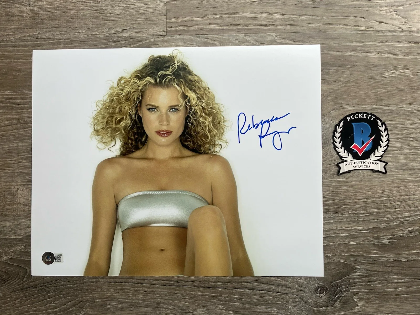 Rebecca Romijn — Rebecca Romijn Signed 11x14 Photo Beckett COA Model X-Men Mystique