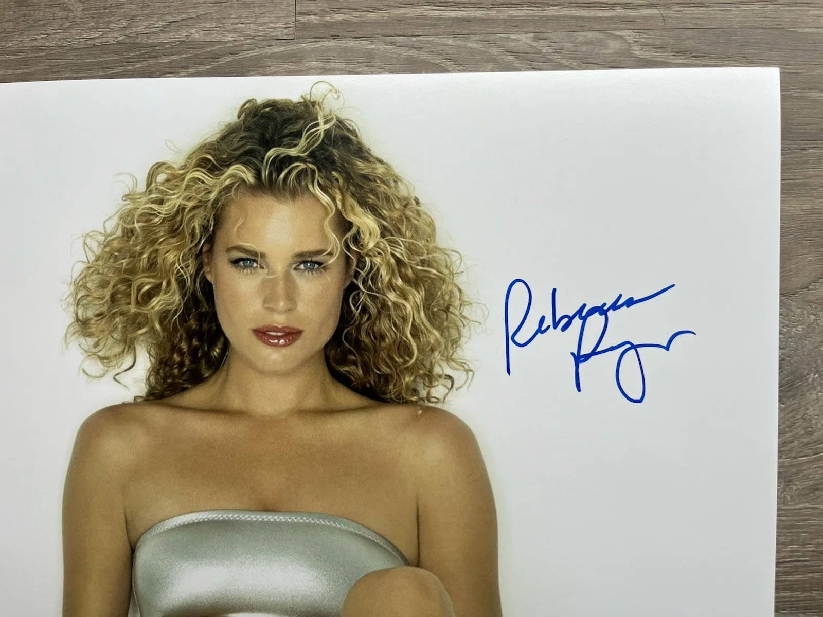 Rebecca Romijn — Rebecca Romijn Signed 11x14 Photo Beckett COA Model X-Men Mystique, изображение 3
