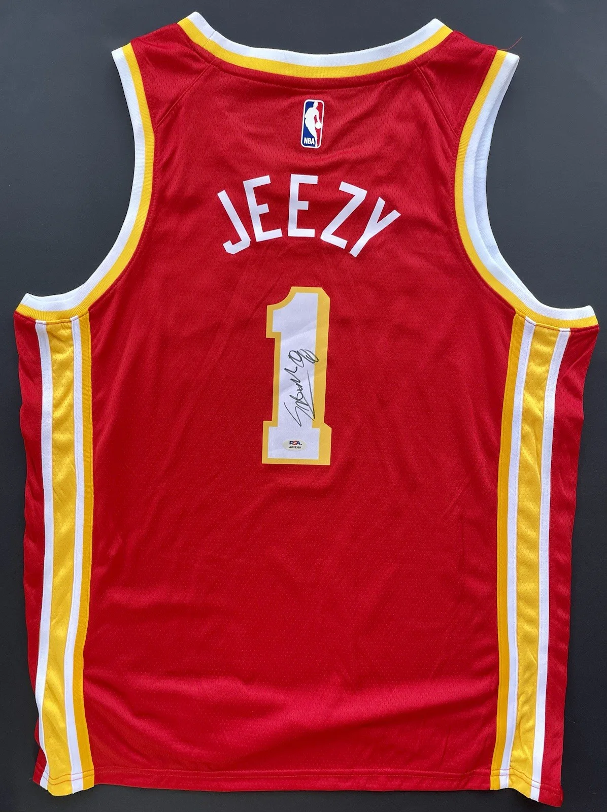 Young Jeezy Signed Autographed Atlanta Hawks Jersey Rapper Snowman Psa/Dna Coa, изображение 3