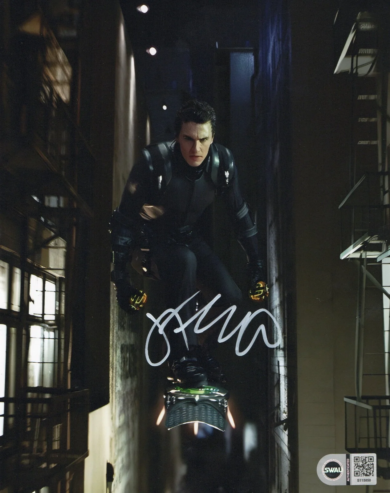 James Franco — James Franco Signed 8x10 Photo Harry Osborn Spiderman SWAU Authenticated RARE