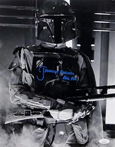 Jeremy Bulloch - Boba Fett — Jeremy Bulloch Autographed Boba Fett B&W Close Up 11x14 Photo- JSA W Auth *Blue, изображение 3