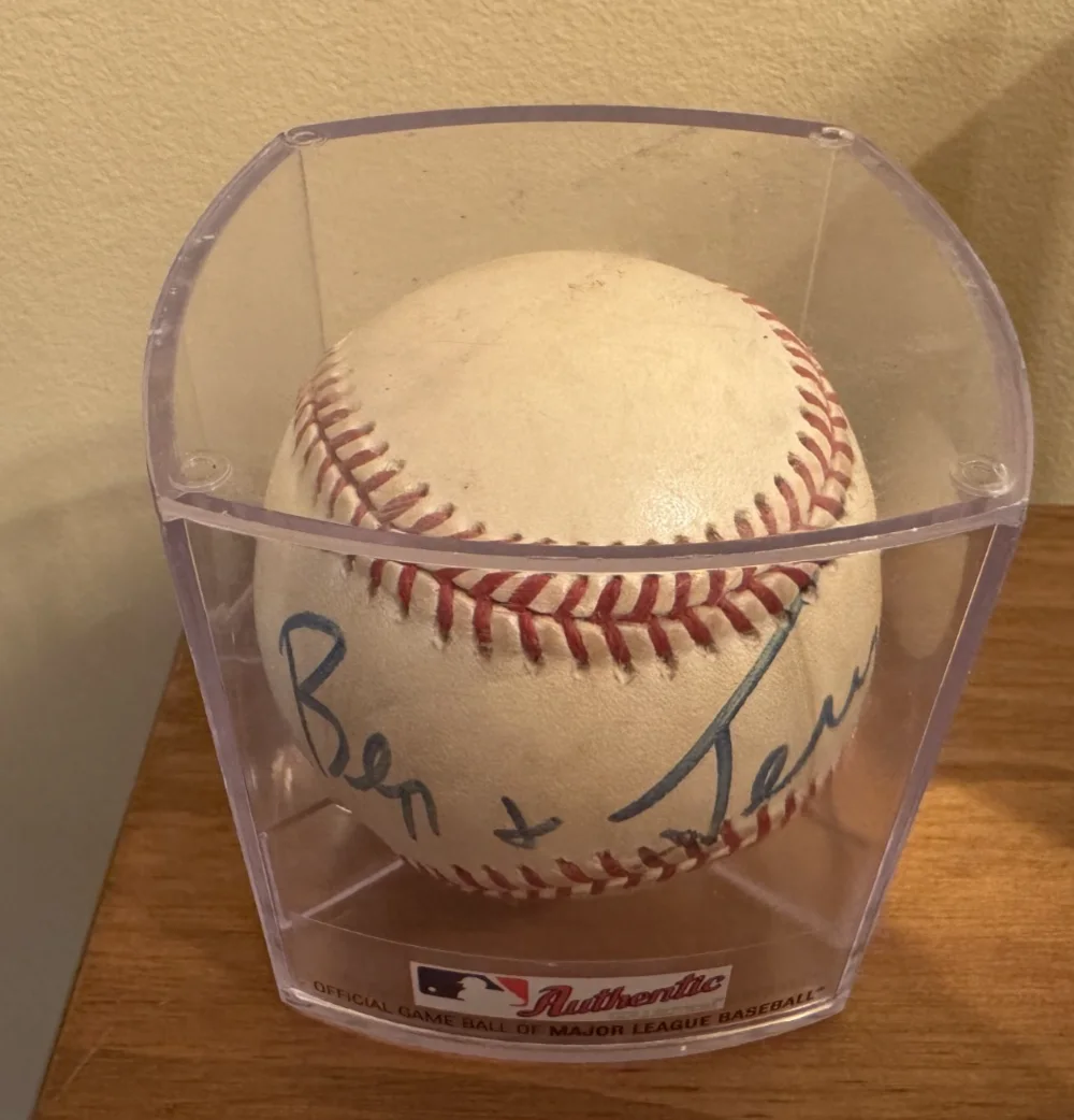 Ben, Jerry — BEN + JERRY ICE CREAM SIGNED AUTOGRAPHED OFFICIAL MAJOR LEAGUE BASEBALL in CASE, изображение 3