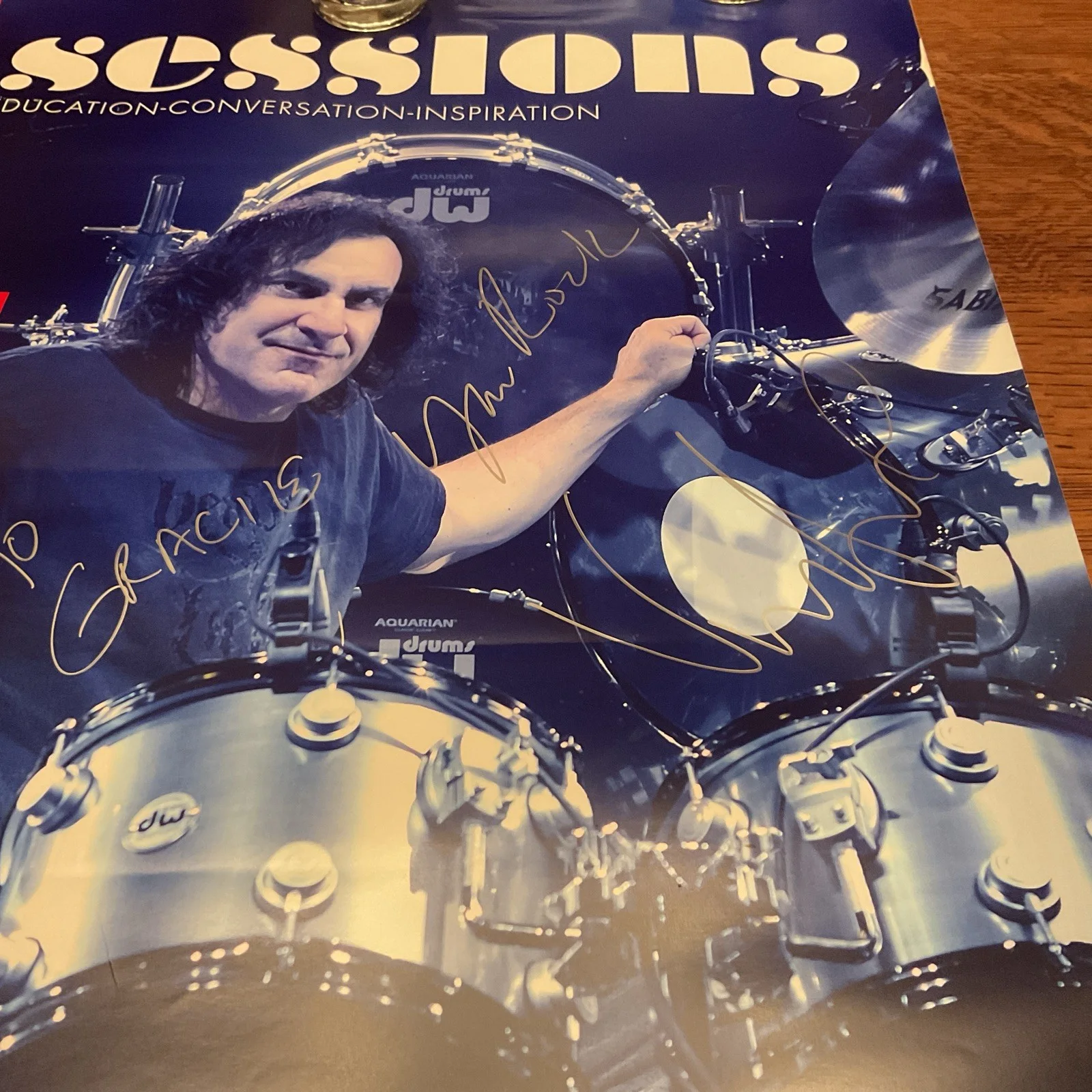 VERY RARE GUITAR CENTER PROMO VINNY APPICE Autographed Poster -24X36, изображение 5