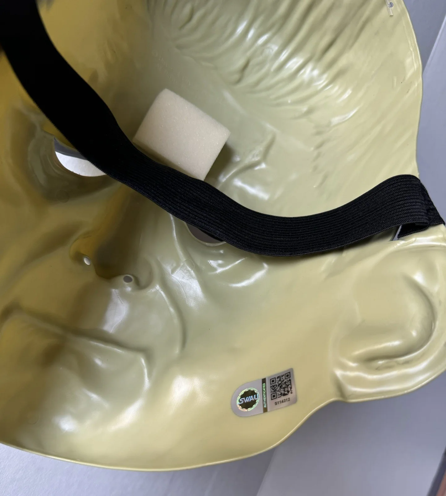 Guillermo Del Toro — GUILLERMO DEL TORO Signed FRANKENSTEIN Halloween MASK with SWAU COA autograph, image 2