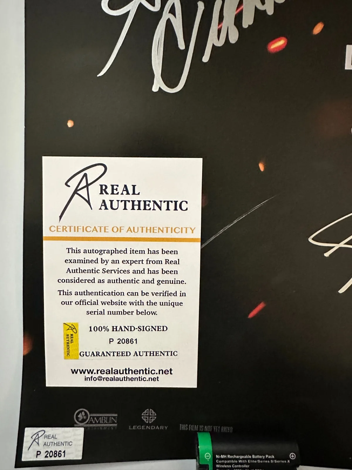 Jeff Goldblum, Bryce Dallas Howard, Toby Jones, Chris Pratt, Dani — Jurassic World Signed Movie Poster with COA / 8 Signatures -Goldblum, BD Wong, изображение 4