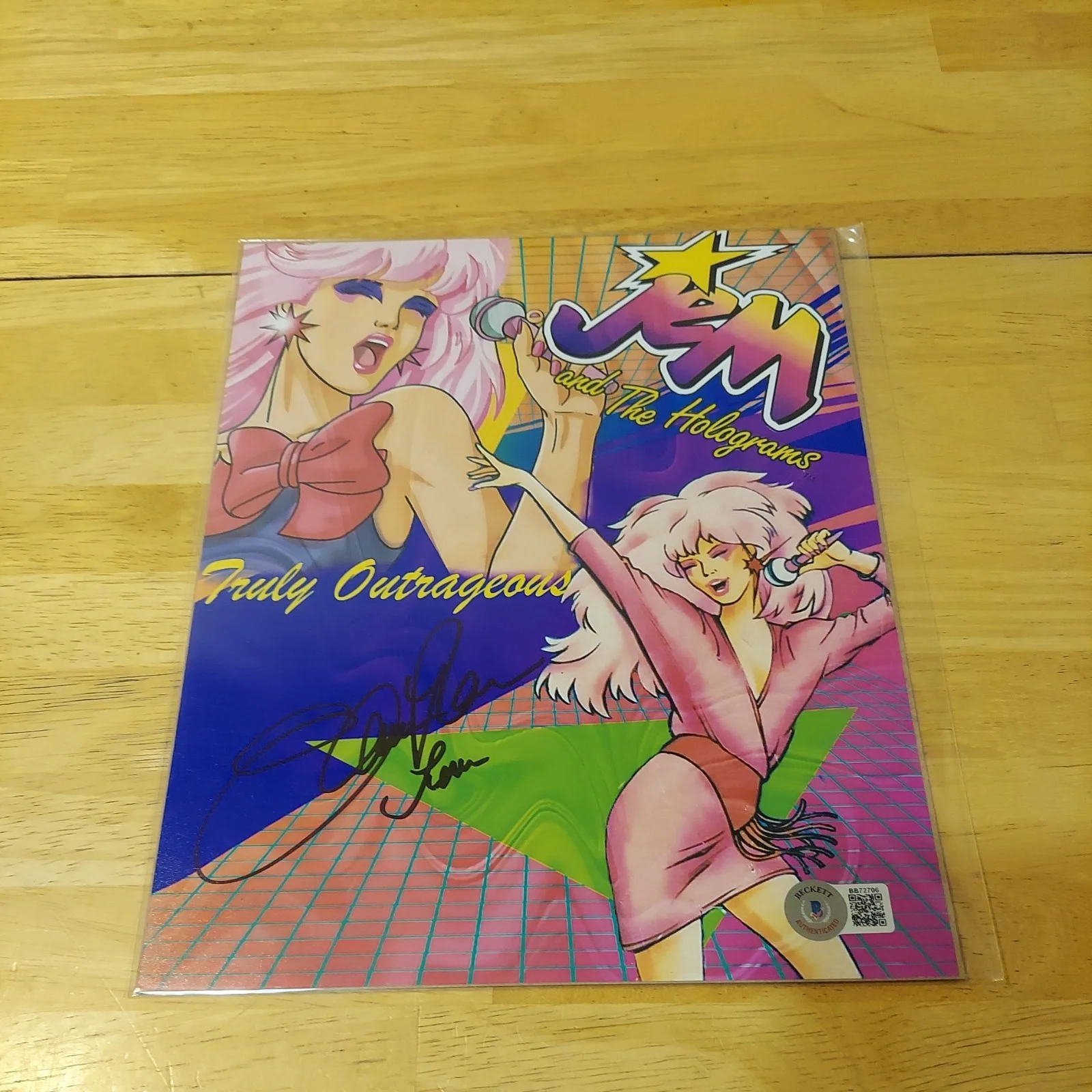 SAMANTHA NEWARK " JEM " and the Holograms signed autographed 8x10 Bam Box BAS, изображение 3
