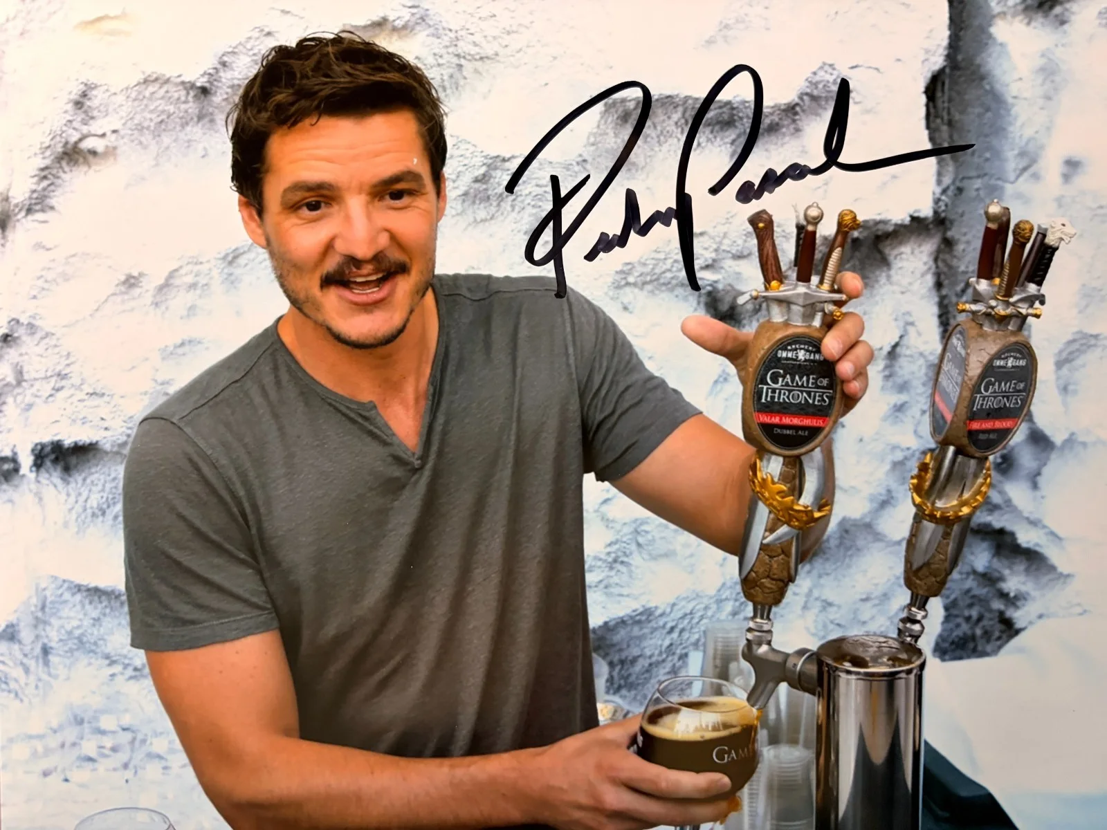 Pedro Pascal — Pedro Pascal Signed (Fantastic Four) 8 x 10 Glossy Color Photograph w/ COA