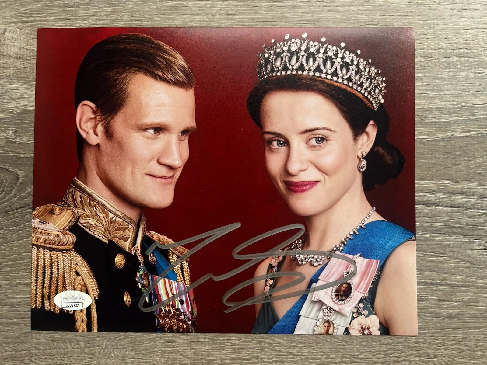 Matt Smith — Matt Smith Signed The Crown 8x10 Photo JSA COA Prince Philip Doctor Who, image 2