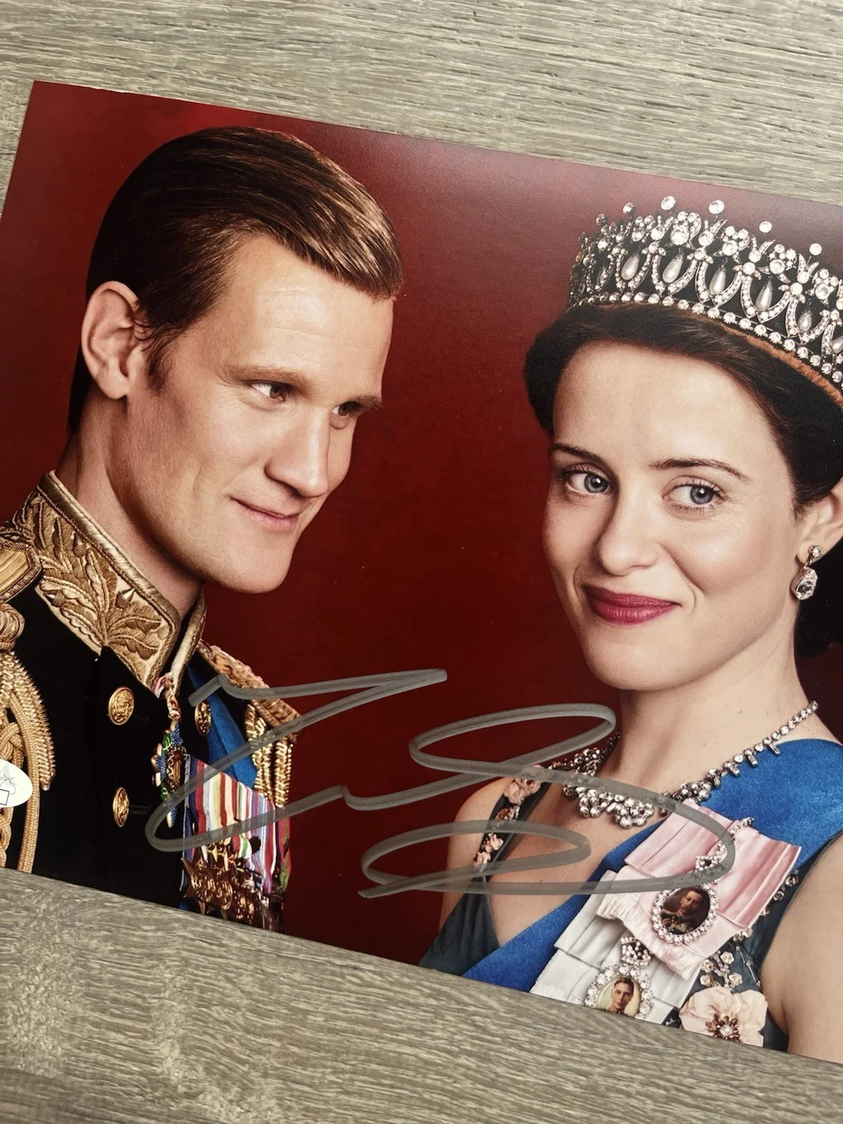 Matt Smith — Matt Smith Signed The Crown 8x10 Photo JSA COA Prince Philip Doctor Who, image 3
